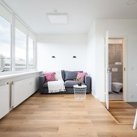 Hilltop Apartments - Studio Rooms In City Centre Reval Exterior foto